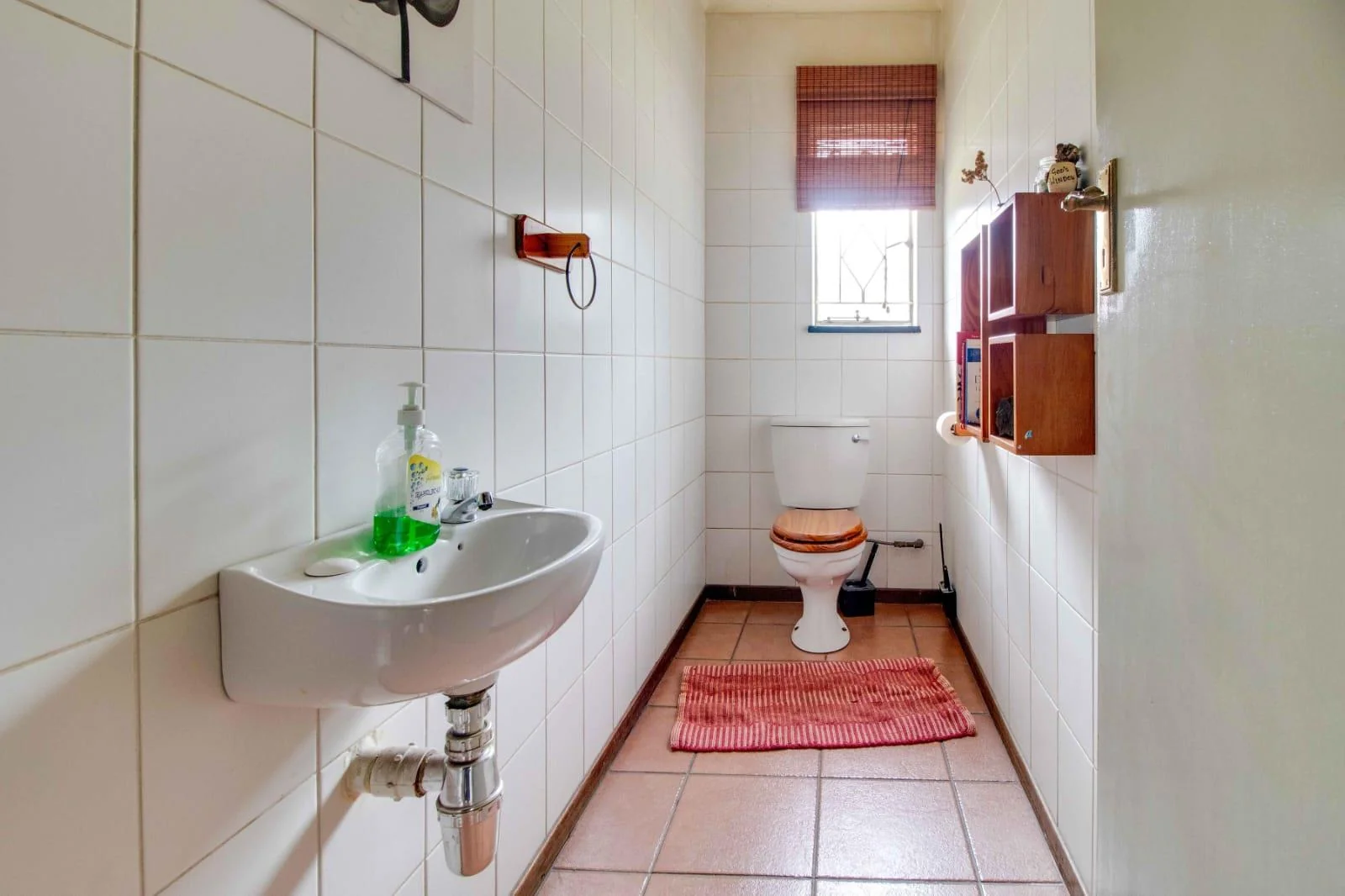 Spacious Family Home in Secure Boomed-Off Area – Bardene