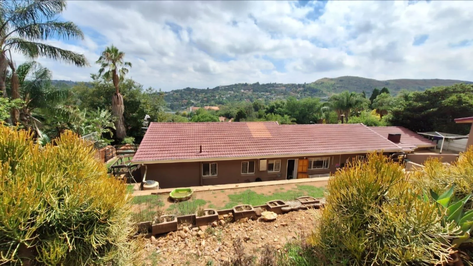 <br/>Fantastic Location, View and Family Living<br/><br/>