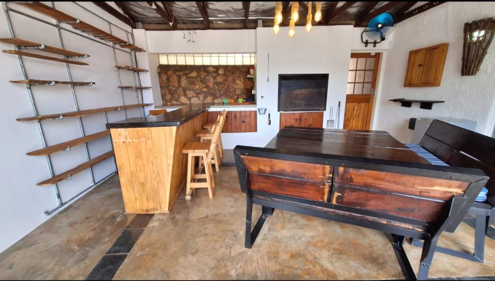 <br/>Fantastic Location, View and Family Living<br/><br/>