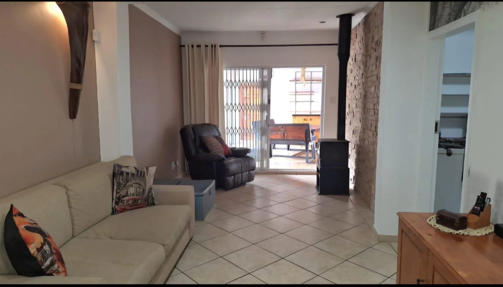 <br/>Fantastic Location, View and Family Living<br/><br/>