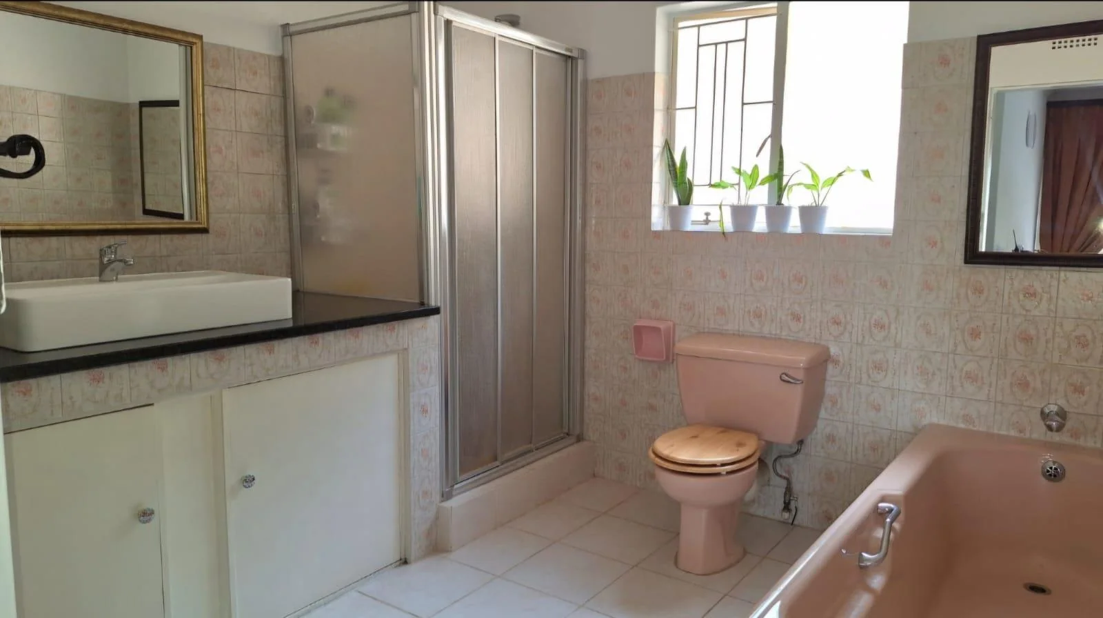 <br/>Fantastic Location, View and Family Living<br/><br/>