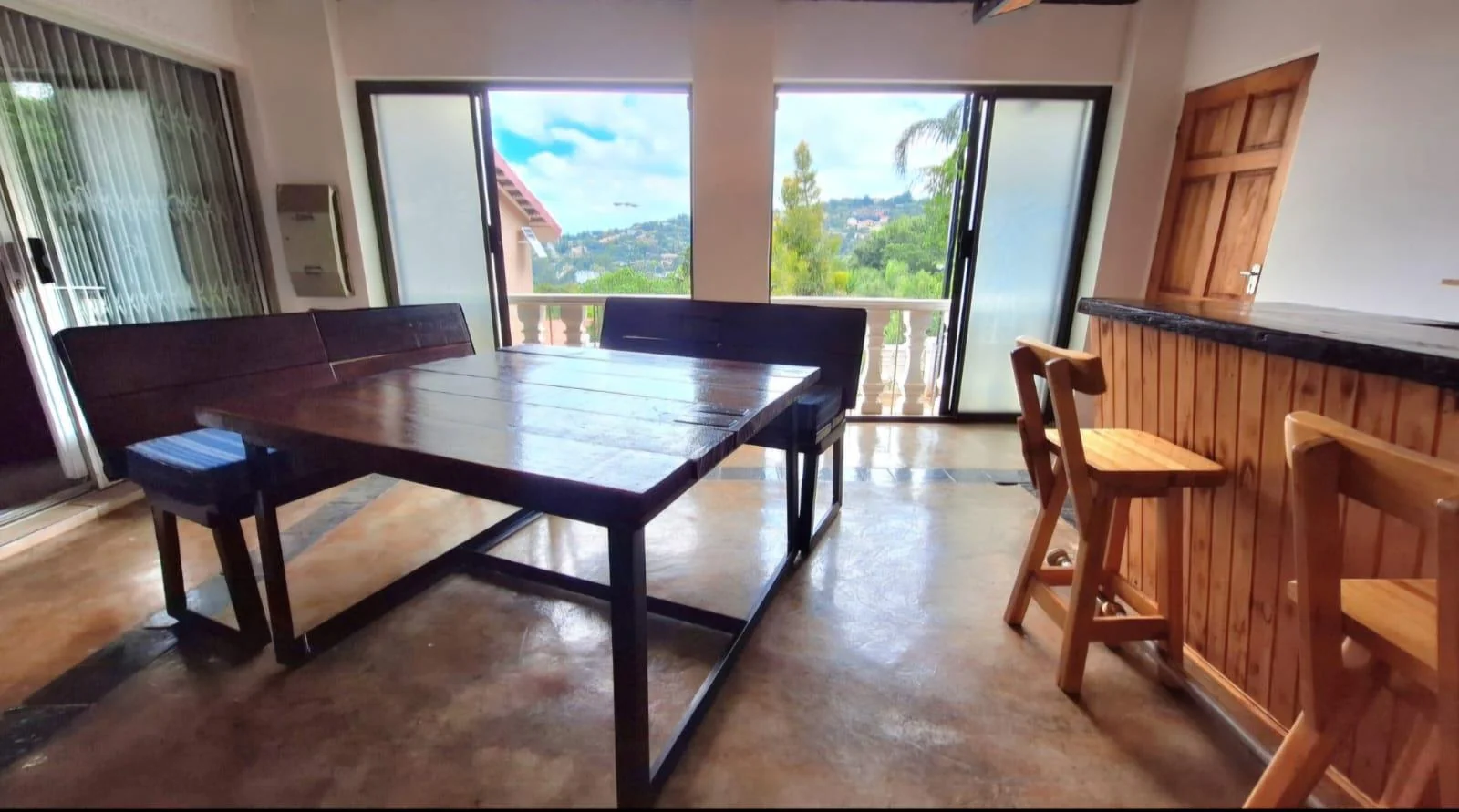 <br/>Fantastic Location, View and Family Living<br/><br/>