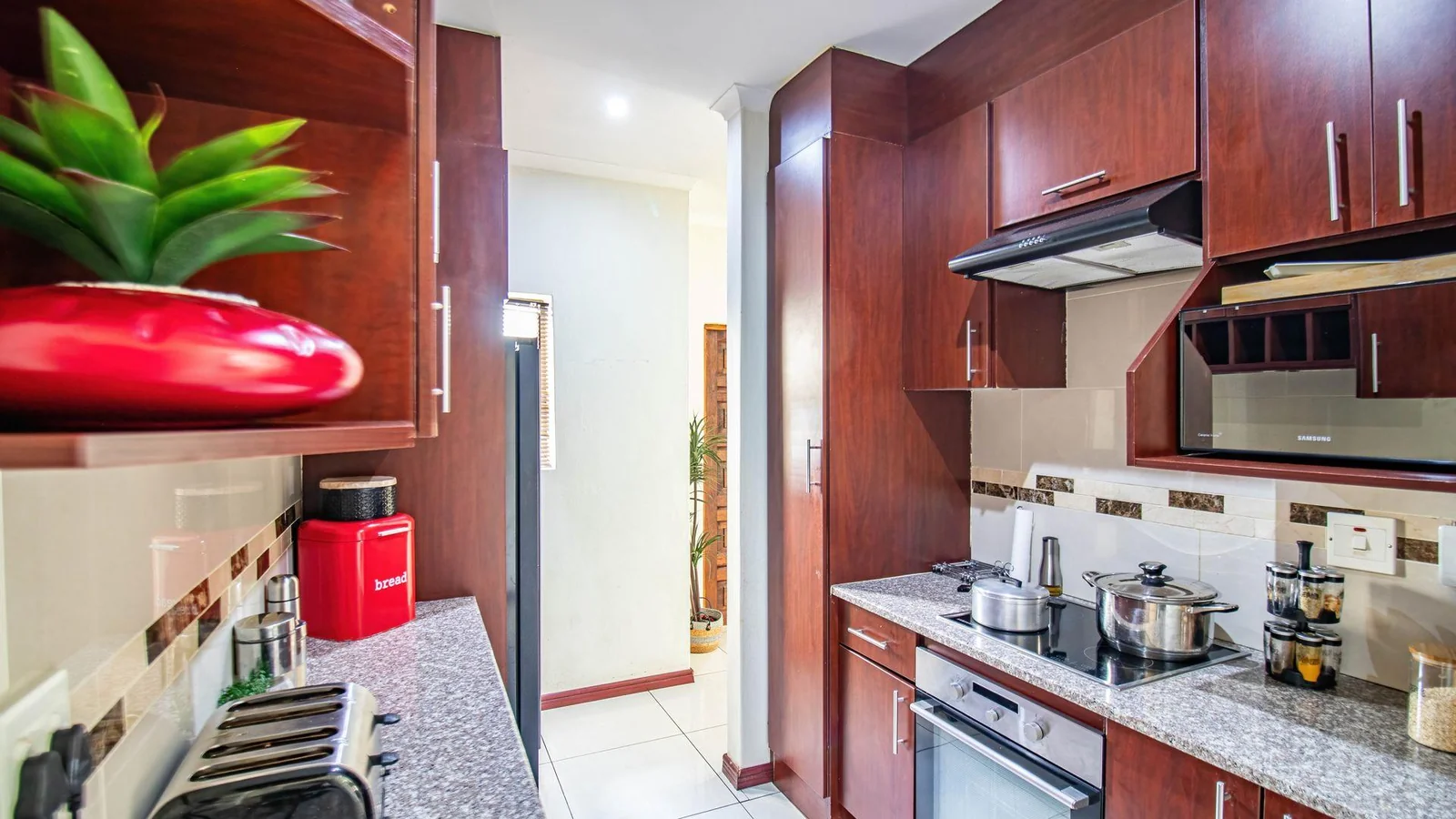 Secure Family Living in Summerfields Estate, Kosmosdal