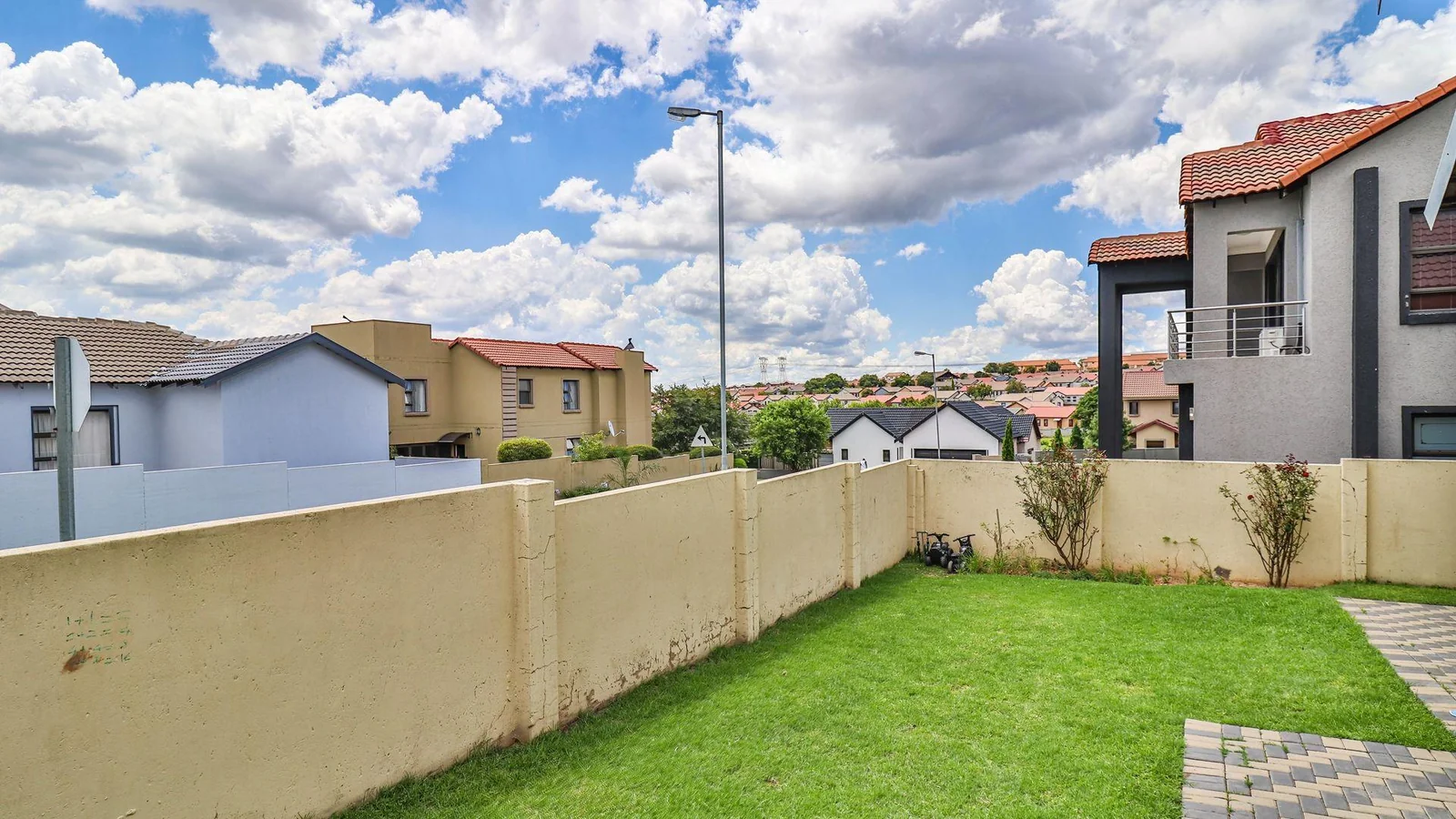 Secure Family Living in Summerfields Estate, Kosmosdal