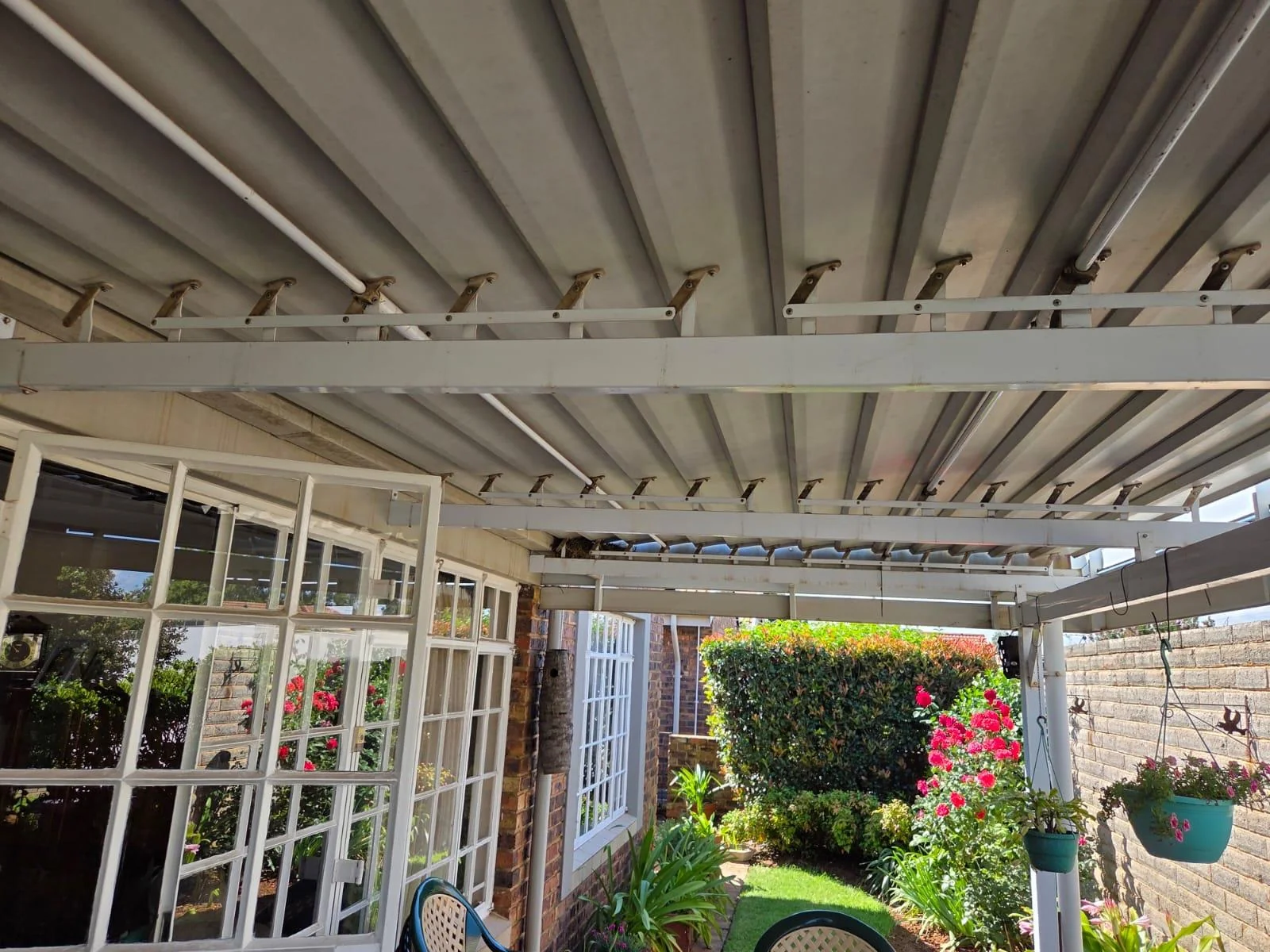 Well Maintained Two Bedroom Property in Three Rivers Retirement village.