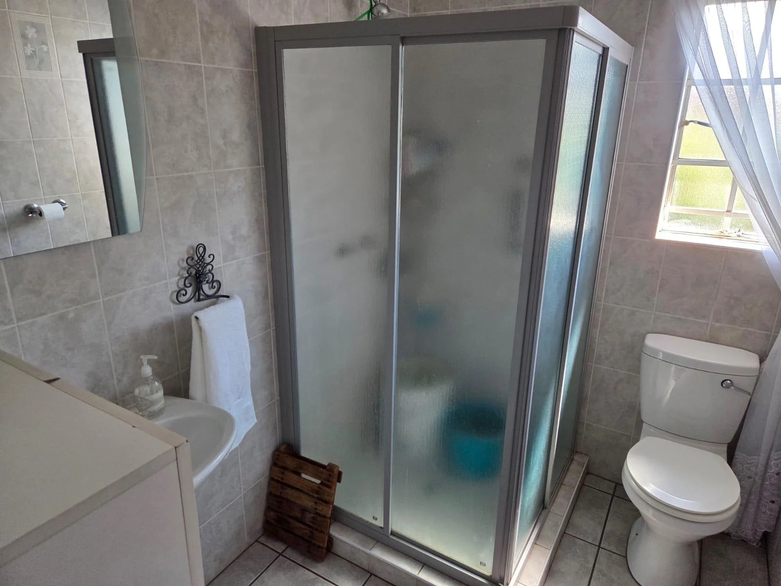 Well Maintained Two Bedroom Property in Three Rivers Retirement village.