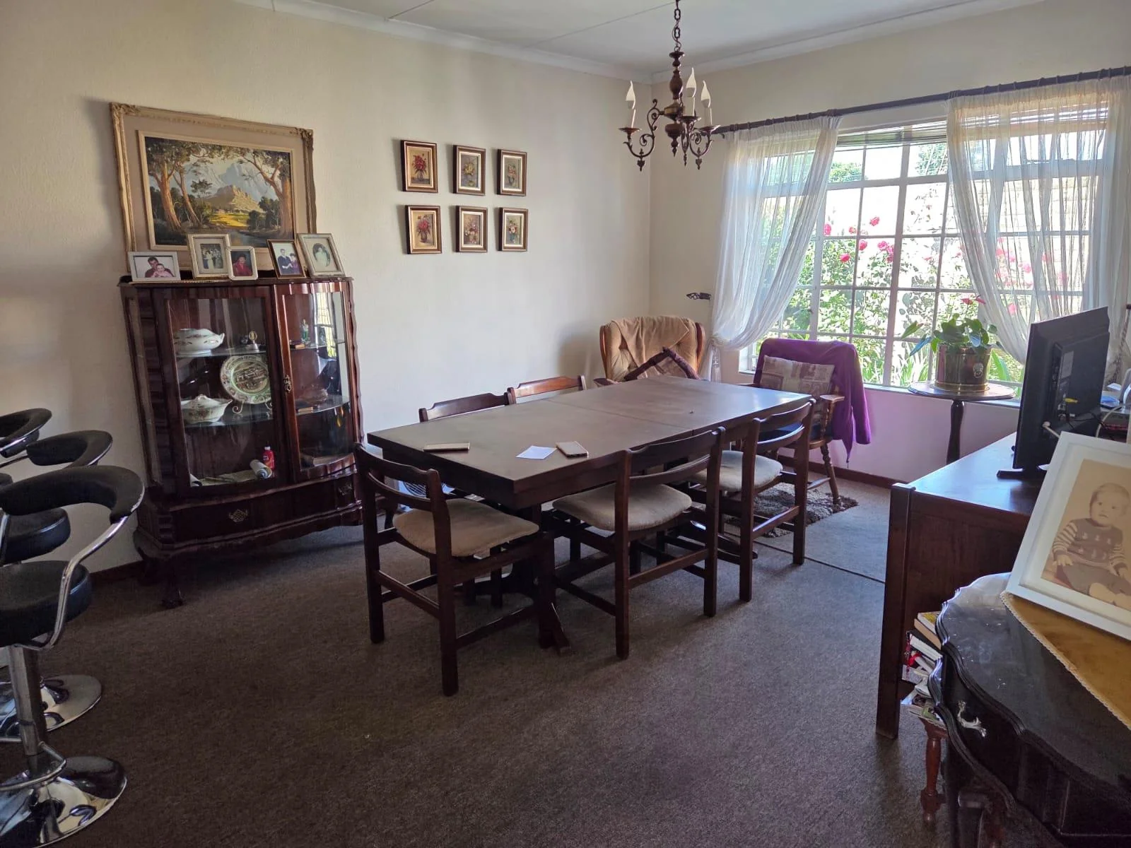 Well Maintained Two Bedroom Property in Three Rivers Retirement village.