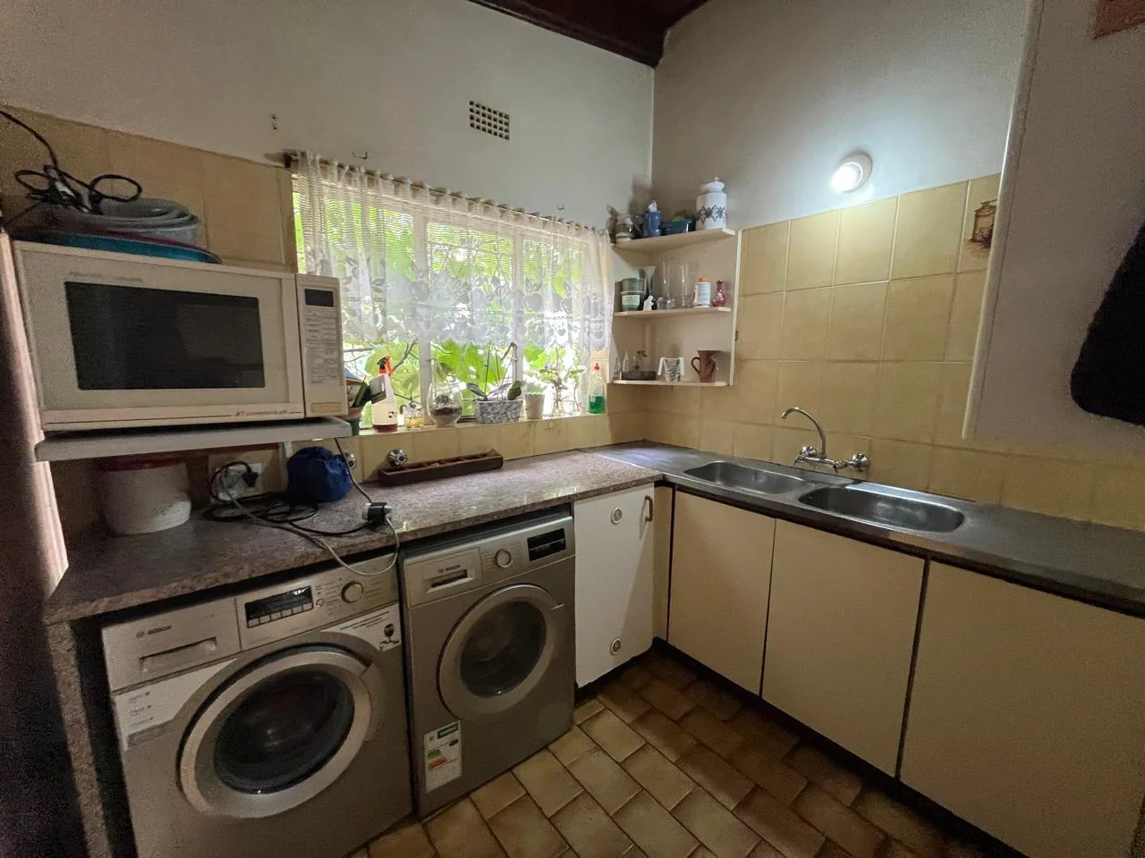 4 Bedroom House on the border of Glenhazel