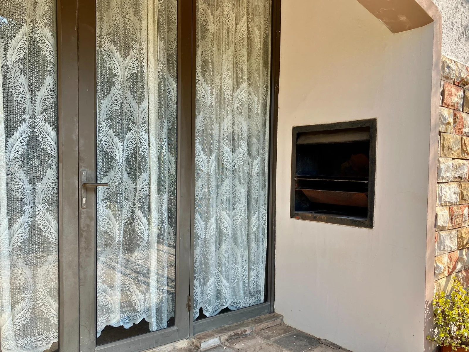 Lock-up-and-go unit in Wildlife Estate