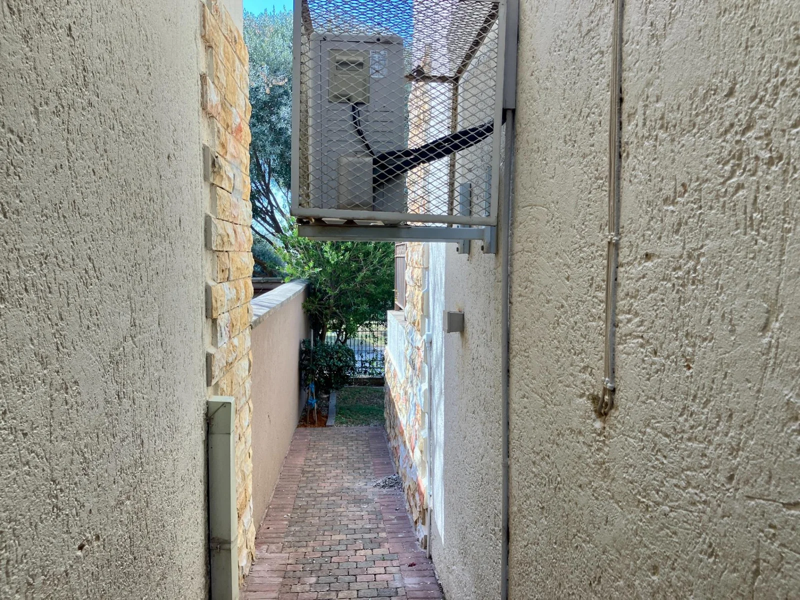 Lock-up-and-go unit in Wildlife Estate