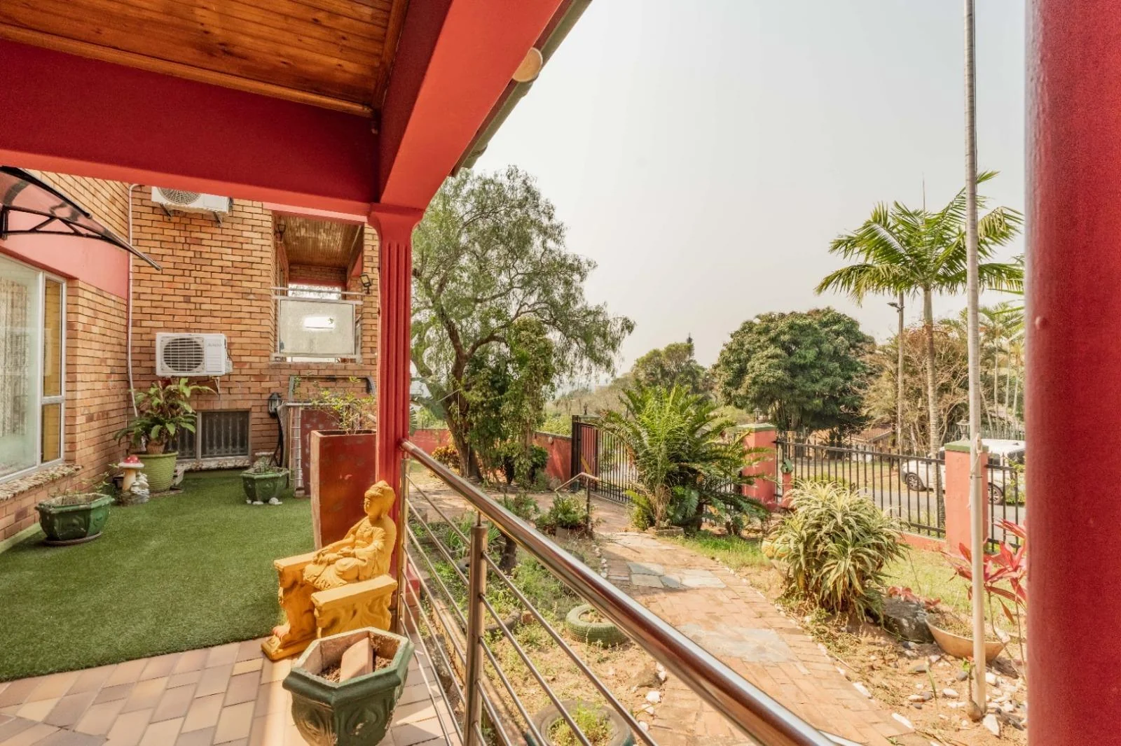 FAMILY & INVESTMENT HOME