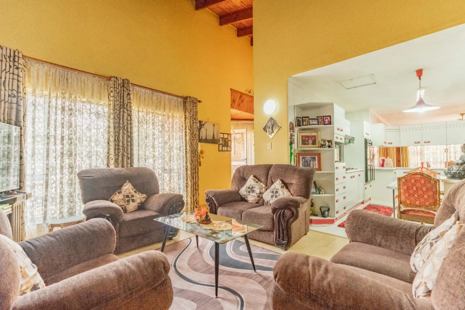 FAMILY & INVESTMENT HOME