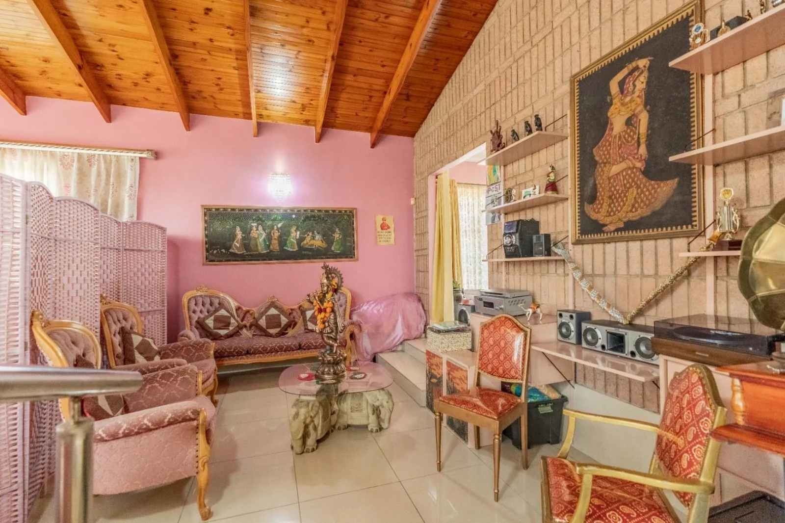 FAMILY & INVESTMENT HOME