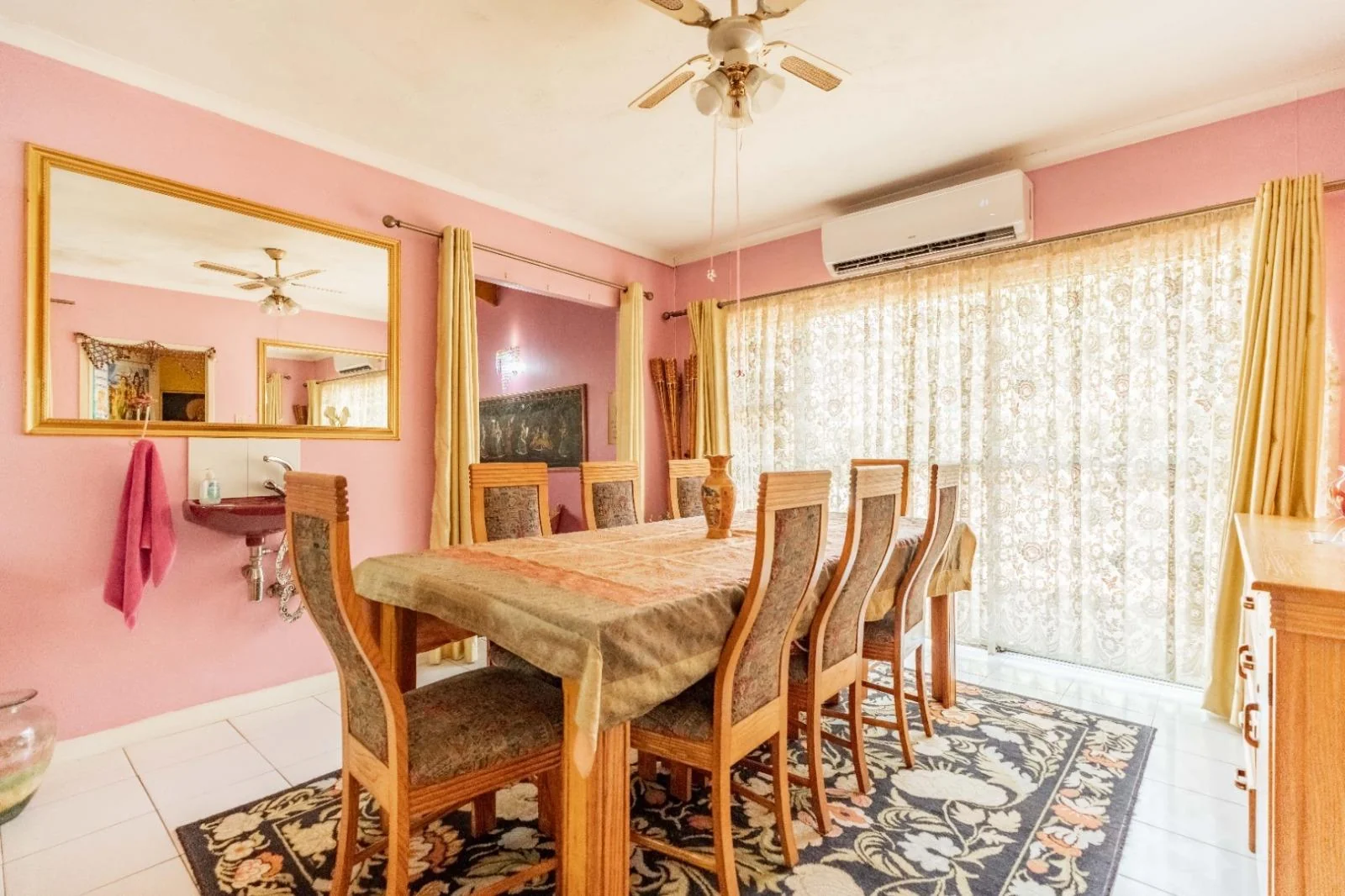 FAMILY & INVESTMENT HOME