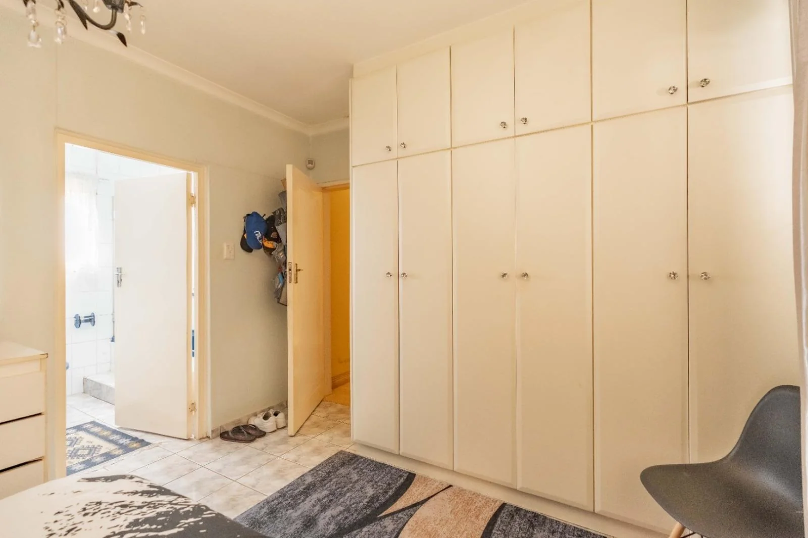 FAMILY & INVESTMENT HOME