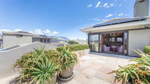 Sunset Links, Milnerton