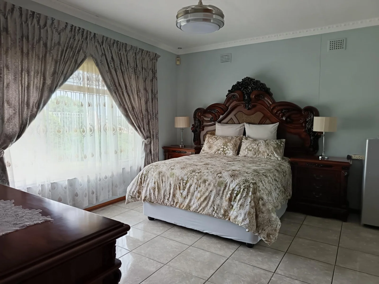 Well looked after family home in Grantham Park