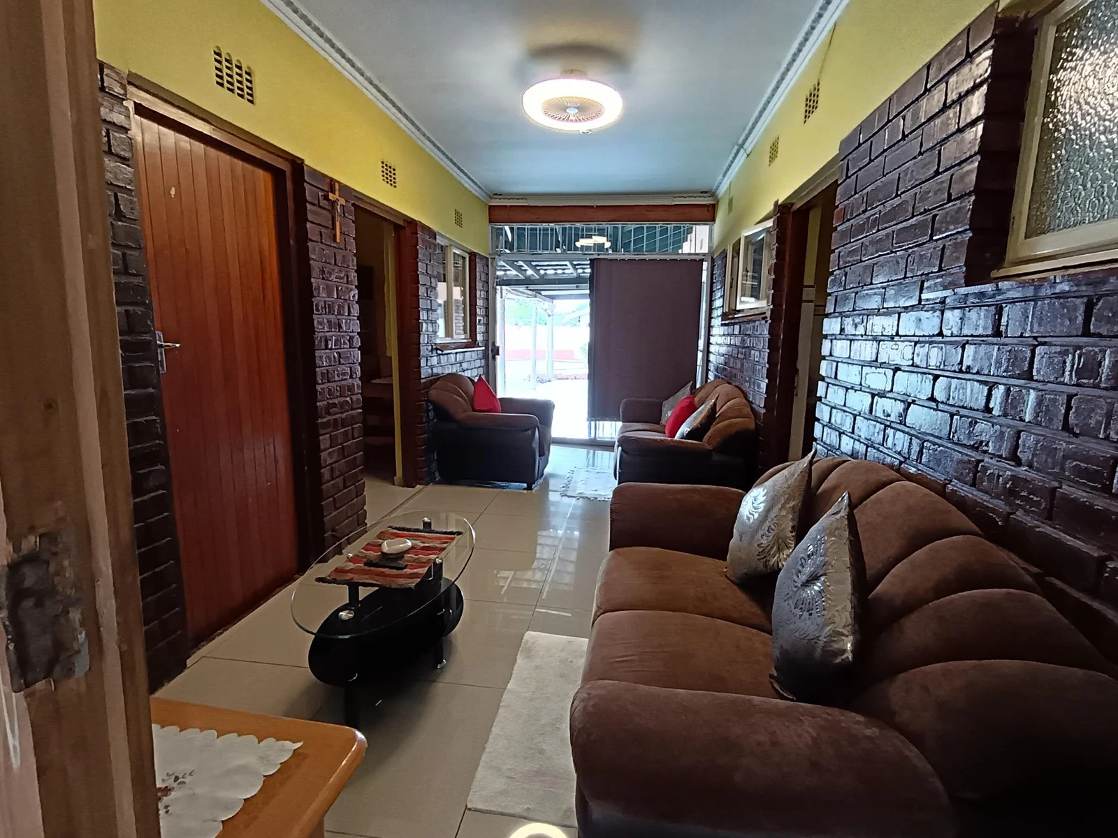 Well looked after family home in Grantham Park