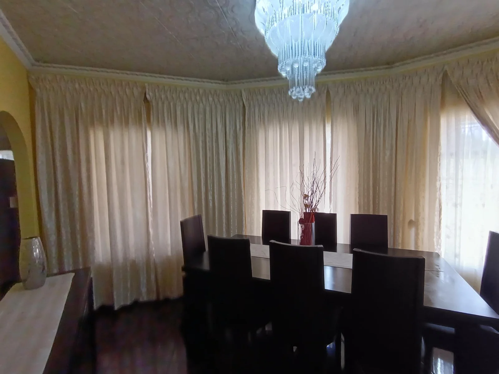 Well looked after family home in Grantham Park