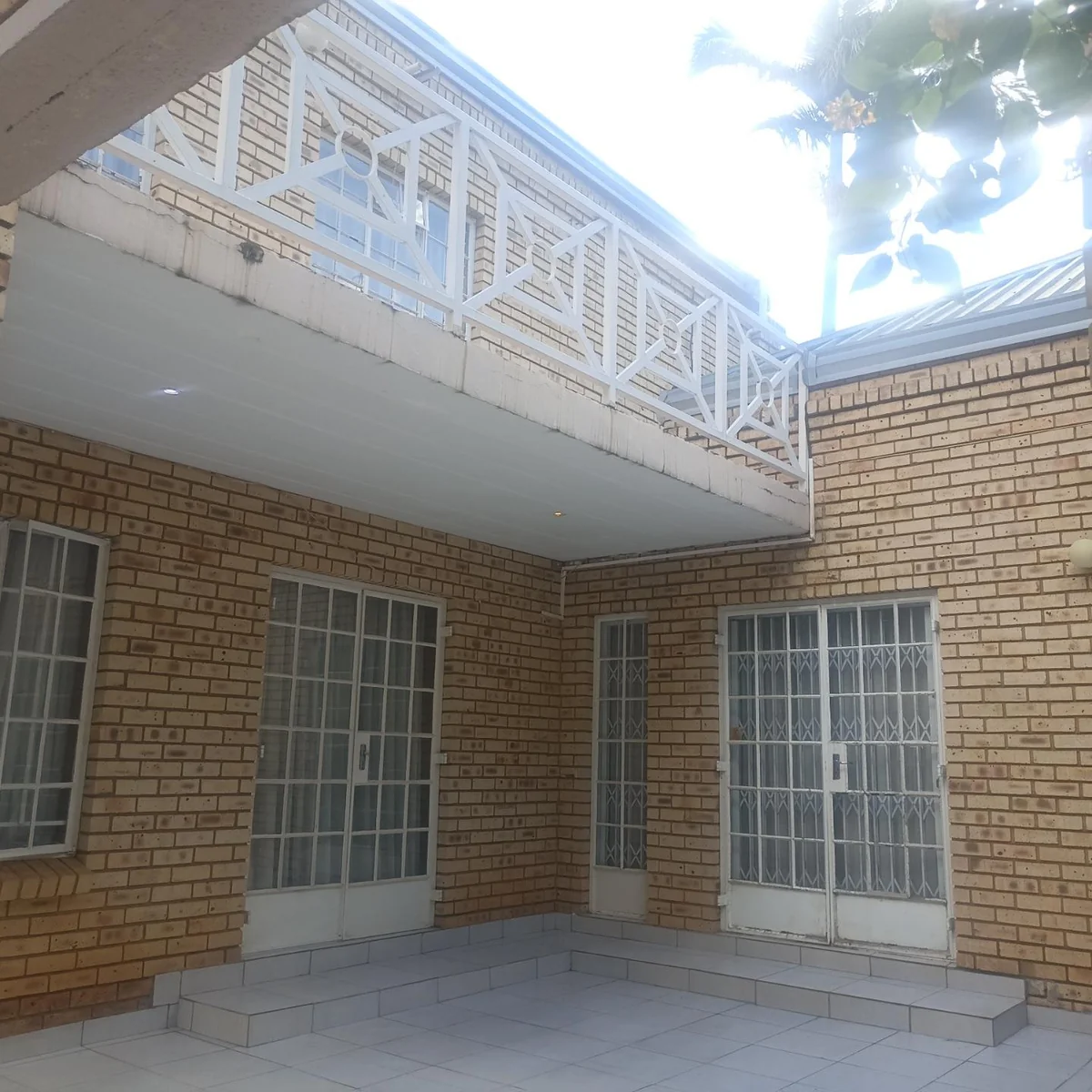 BEAUTIFUL FAMILY HOME 4 SALE IN MONTANA PARK!!!!