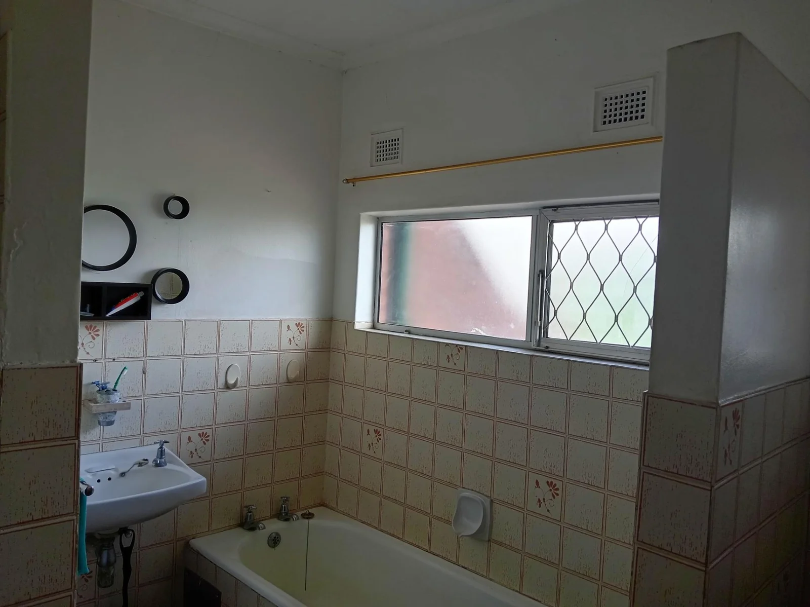 Comfortable and secure living environment in a desirable location