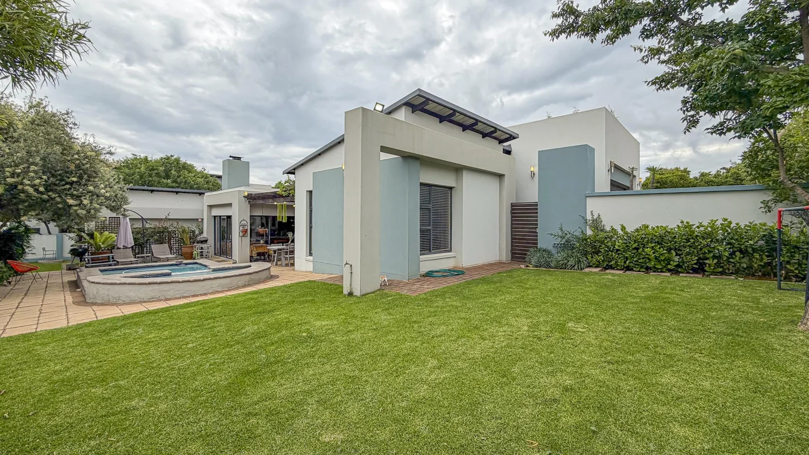 Exclusive Sole Mandate | Single-Level Family Home That Feels Like Home Instantly