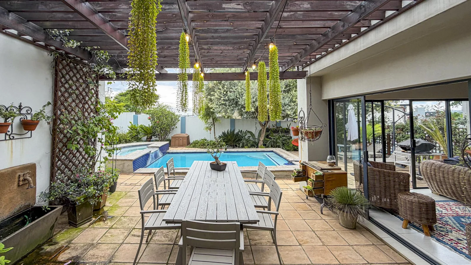 Exclusive Sole Mandate | Single-Level Family Home That Feels Like Home Instantly