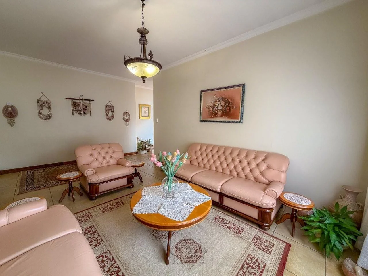 MIDFIELD 4 BEDROOM SINGLE LEVEL.