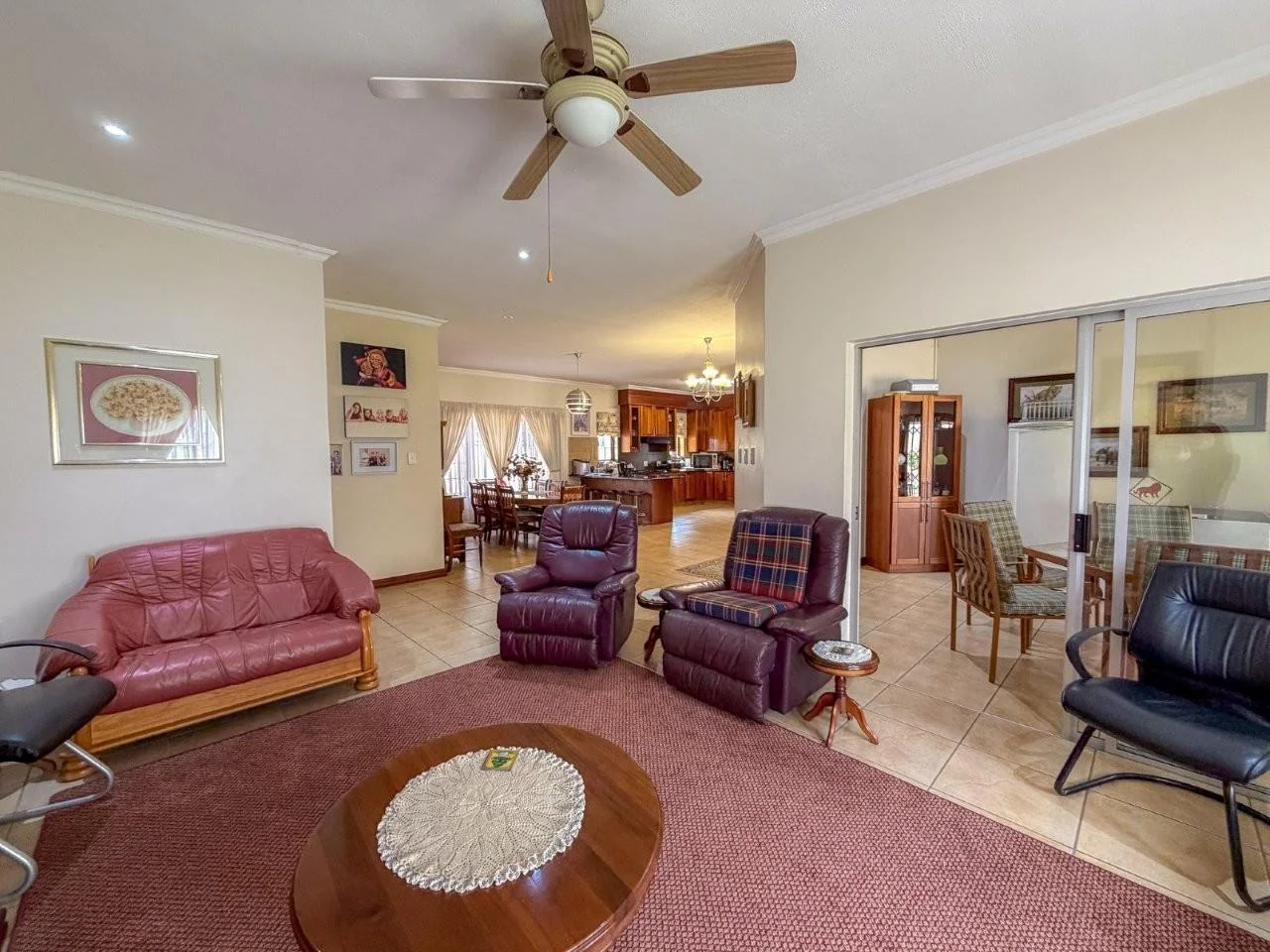 MIDFIELD 4 BEDROOM SINGLE LEVEL.