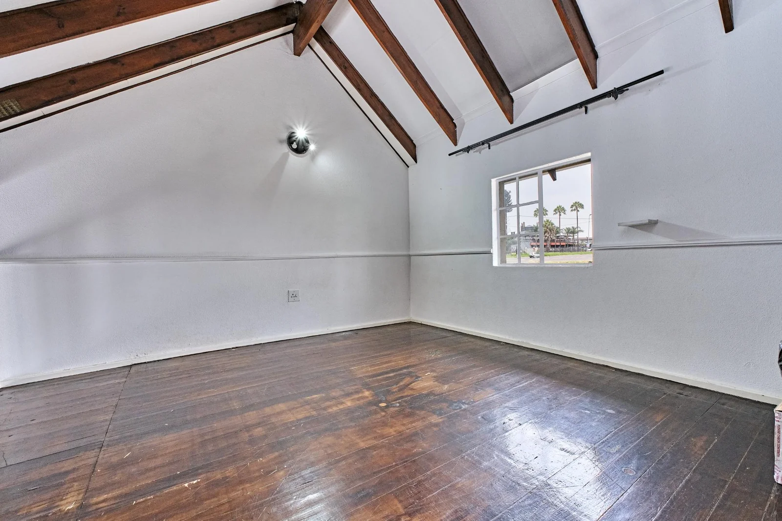 2 Bedroom Loft Apartment for Sale