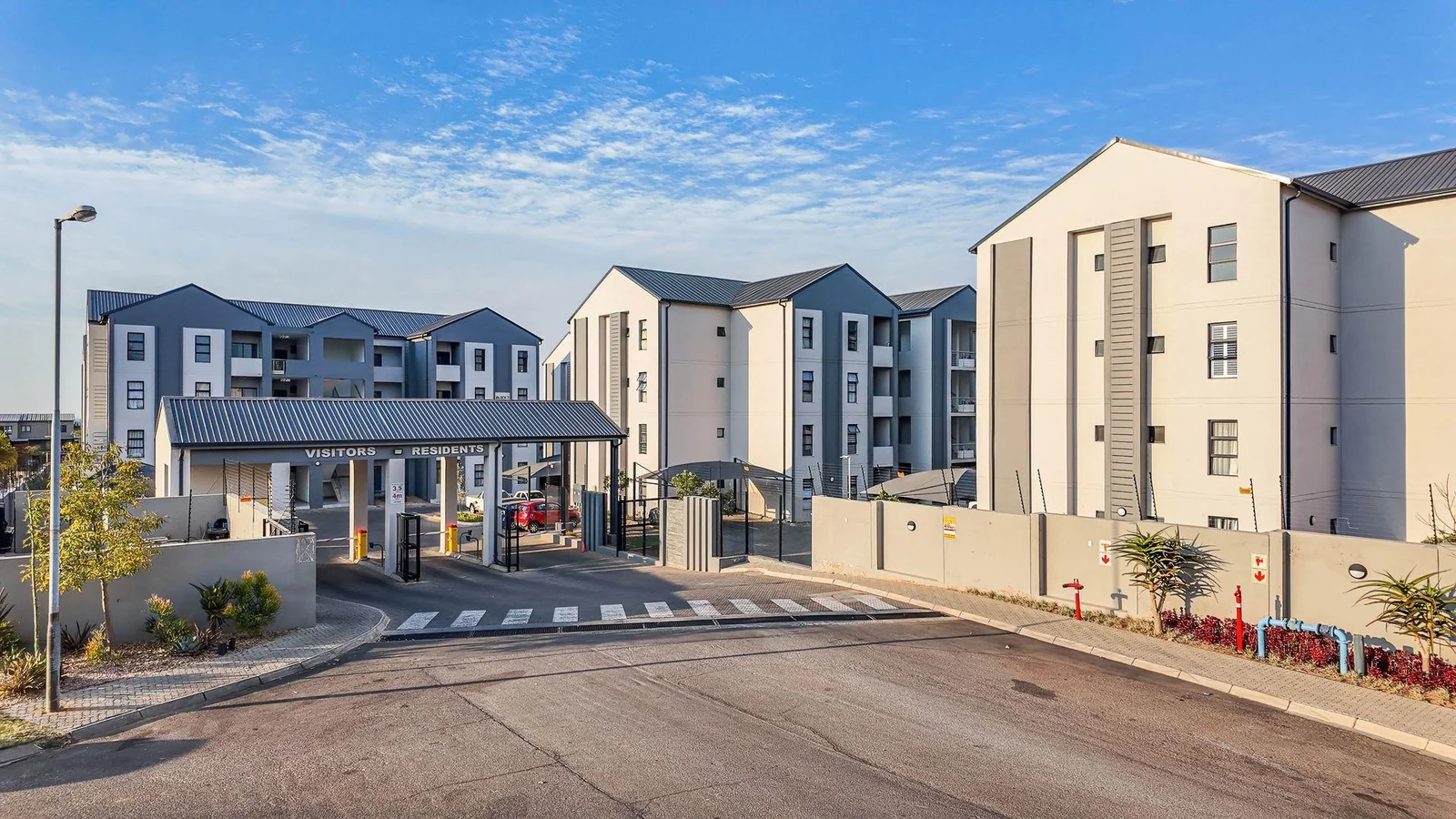 Stylish & Modern 2-Bed, 2-Bath Ground Floor Apartment – Prime Carlswald / Midrand Location