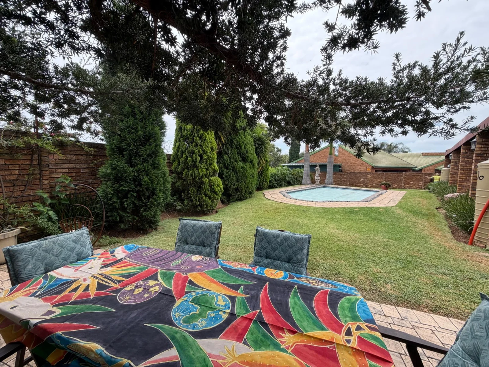 A DREAM COME TRUE ..... INSIDE A BOOMED OFF AREA