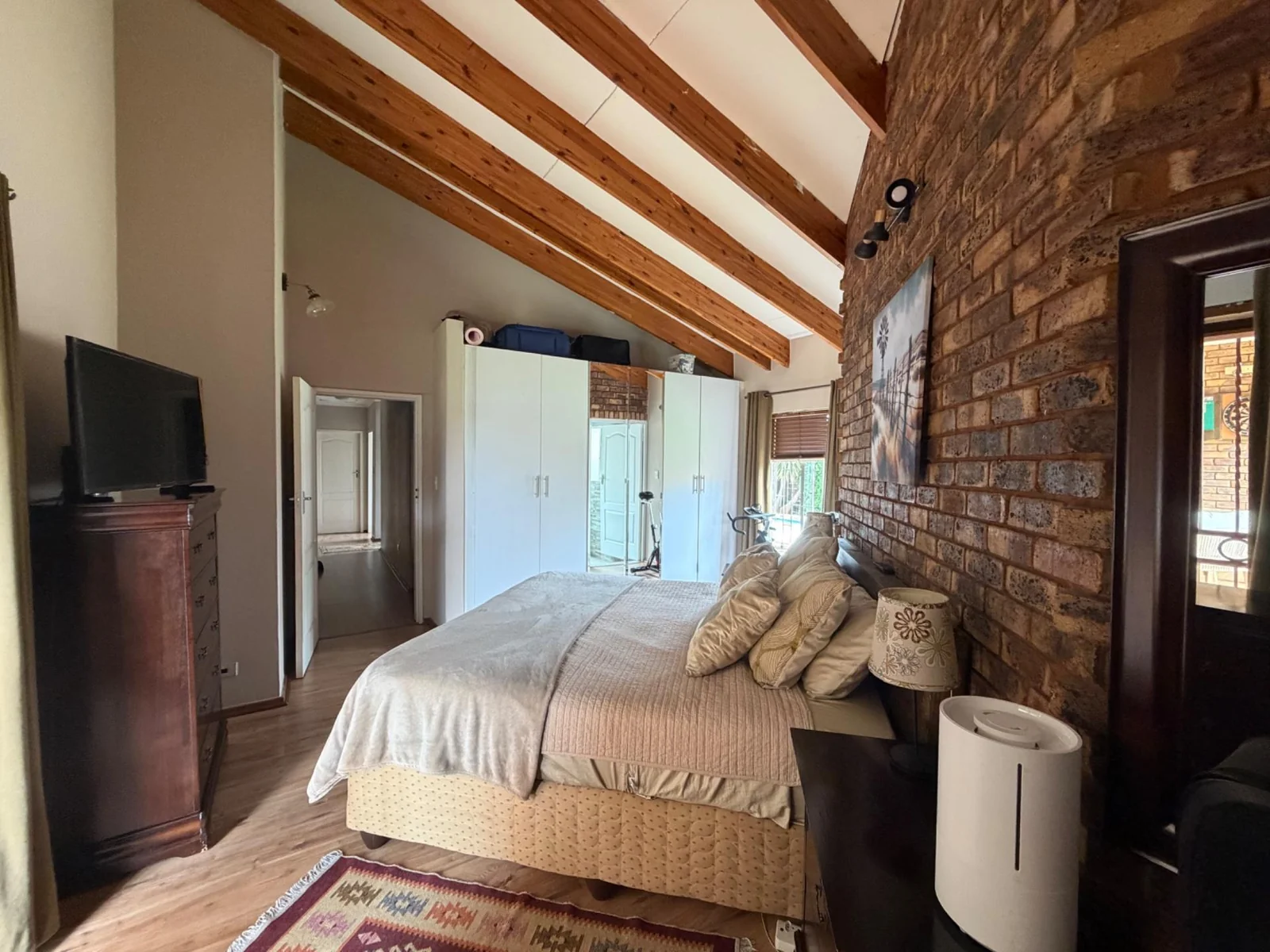 A DREAM COME TRUE ..... INSIDE A BOOMED OFF AREA