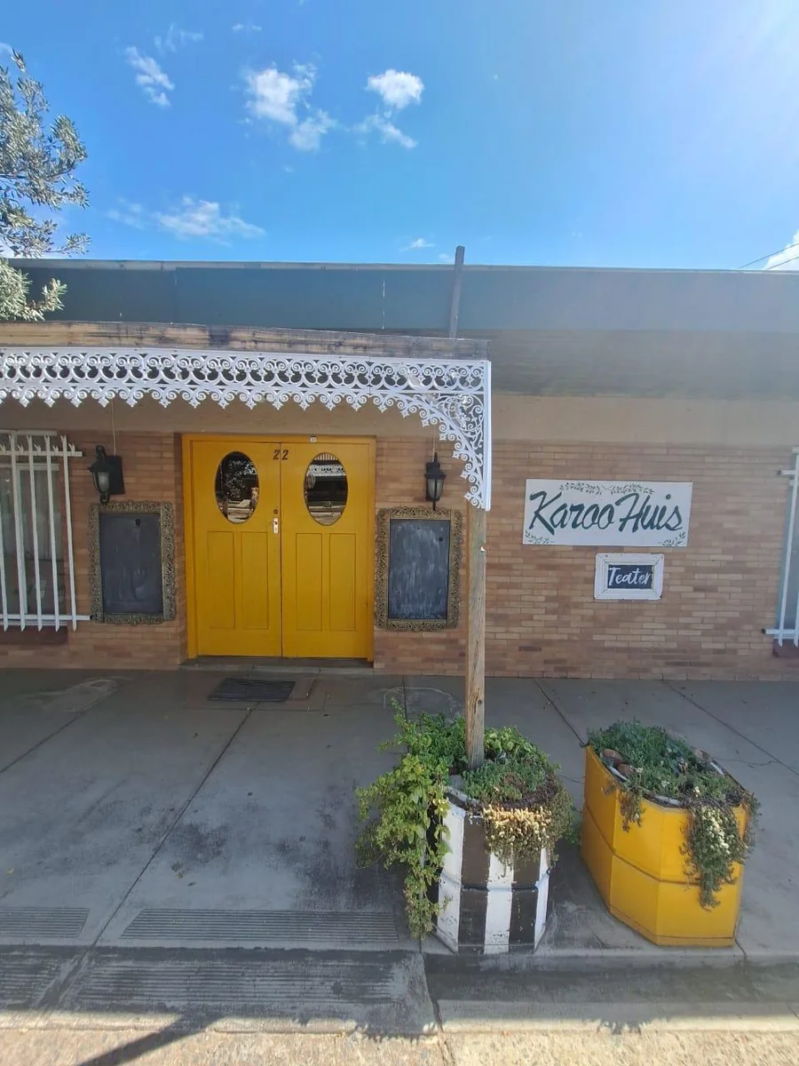 Substantial Redevelopment Opportunity: Landmark 12-Unit Complex on Main Street with Vast Commercial Potential