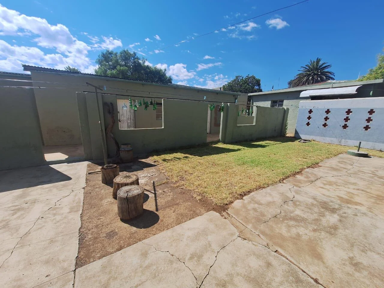 Substantial Redevelopment Opportunity: Landmark 12-Unit Complex on Main Street with Vast Commercial Potential