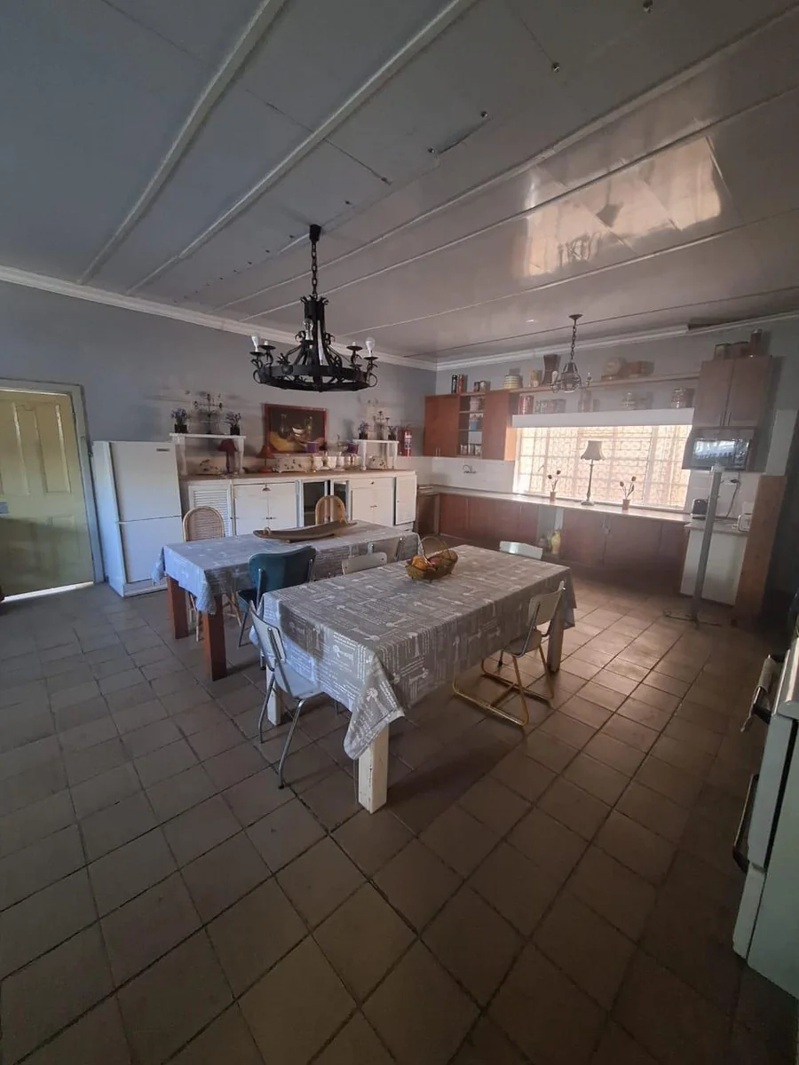 Substantial Redevelopment Opportunity: Landmark 12-Unit Complex on Main Street with Vast Commercial Potential