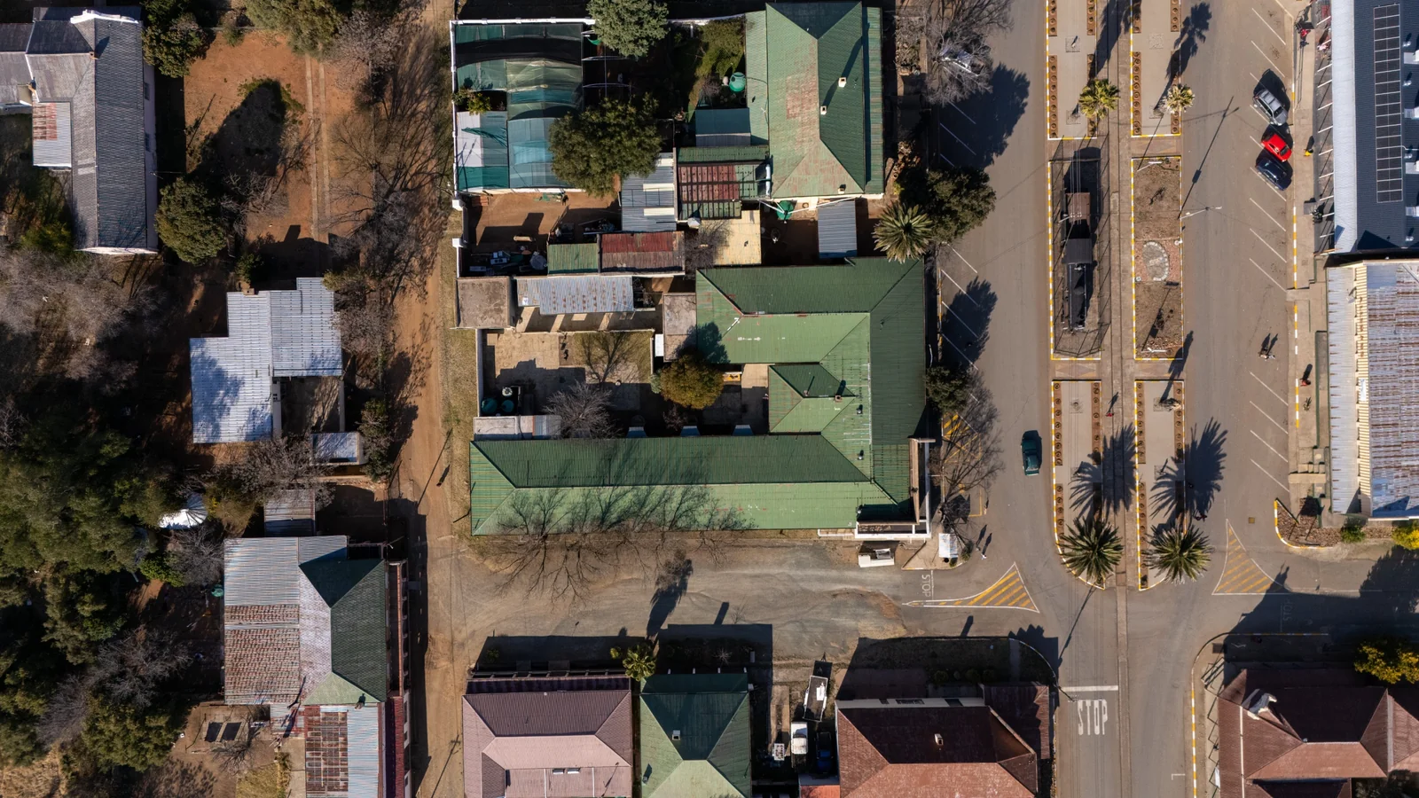Substantial Redevelopment Opportunity: Landmark 12-Unit Complex on Main Street with Vast Commercial Potential