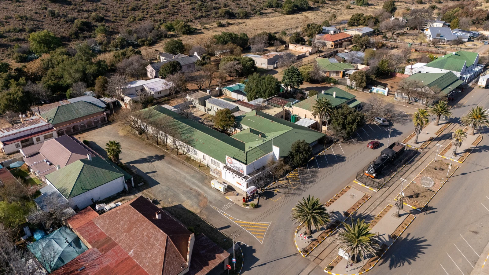 Substantial Redevelopment Opportunity: Landmark 12-Unit Complex on Main Street with Vast Commercial Potential