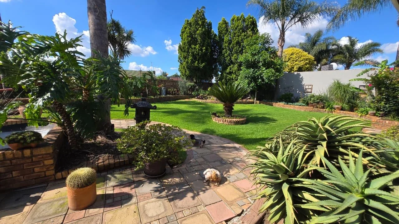 Modern 4-Bedroom Home with Pool & Granny Flat in Birchleigh for R2,000 000