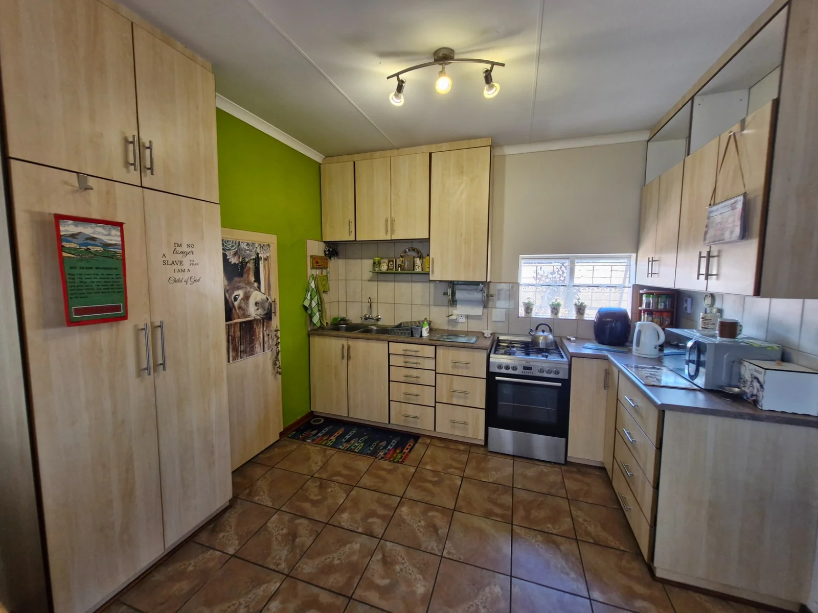 2 Bedroom Apartment close to Voortrekker High School