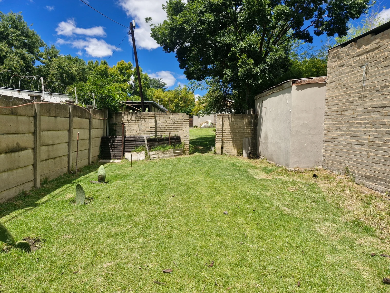 2 Bedroom Apartment close to Voortrekker High School