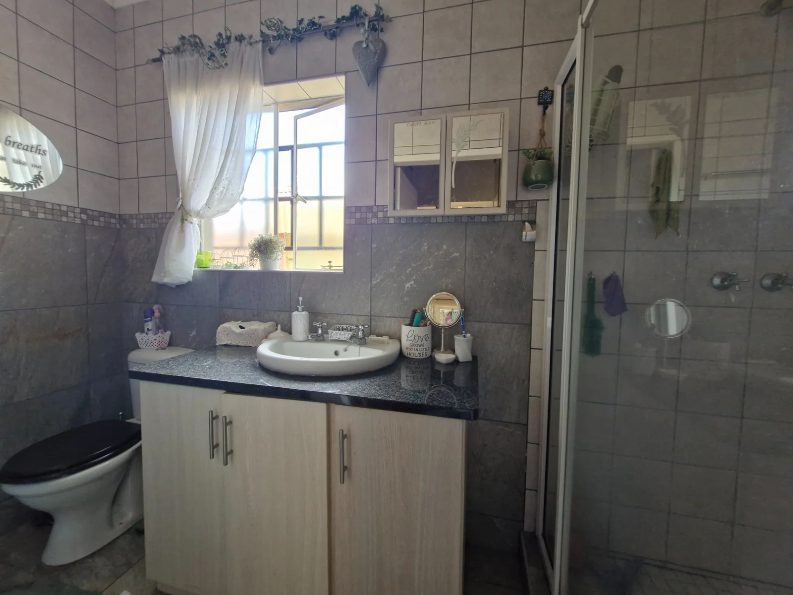 2 Bedroom Apartment close to Voortrekker High School