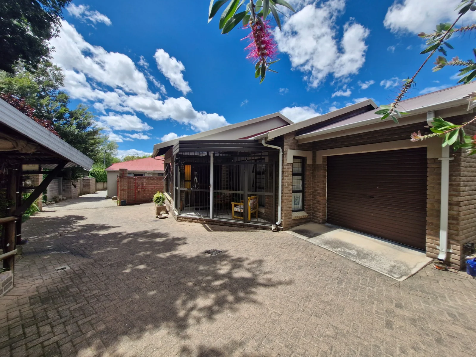 2 Bedroom Apartment close to Voortrekker High School