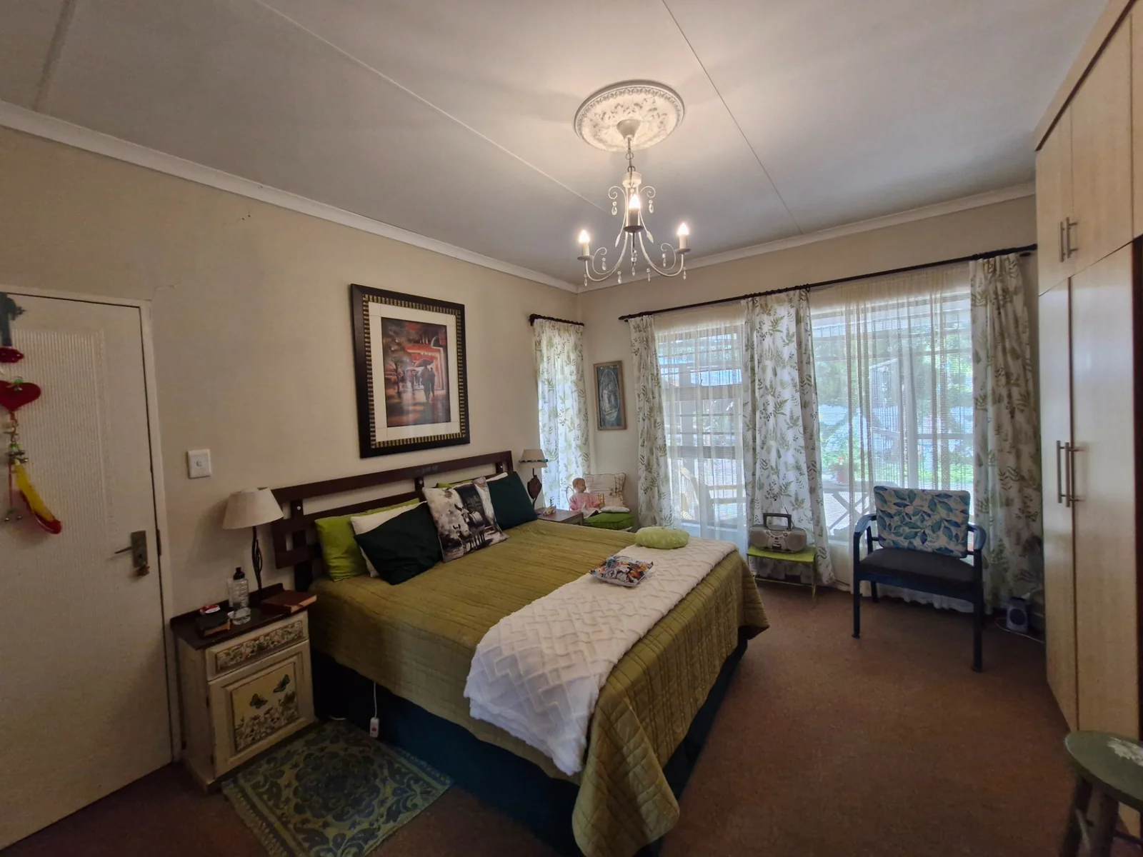 2 Bedroom Apartment close to Voortrekker High School