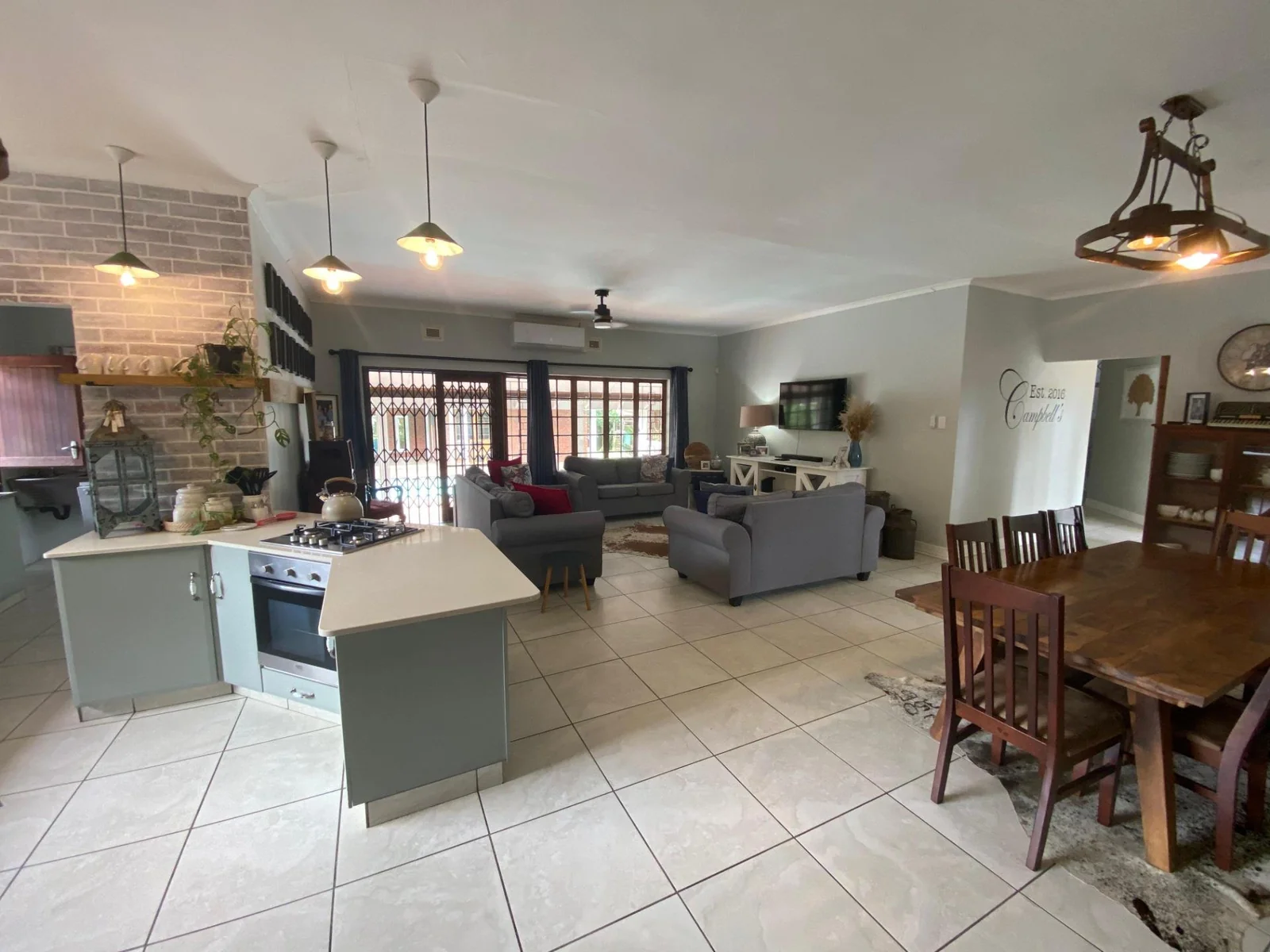 Beautifully presented home in Panorama