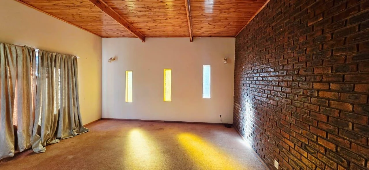 4 Bedroom House For Sale