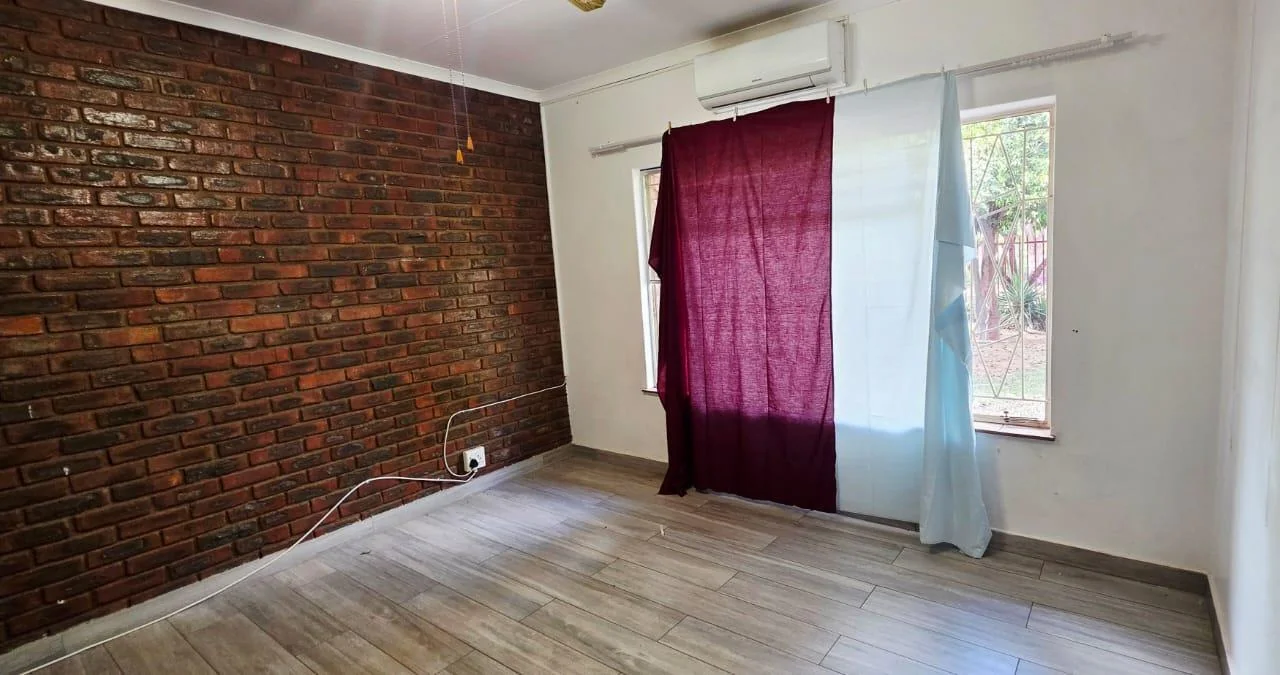 4 Bedroom House For Sale