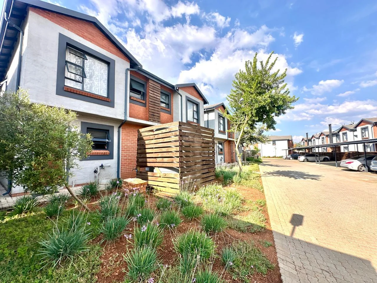 YOUR IDEAL FIRST HOME OR SMART INVESTMENT BUY