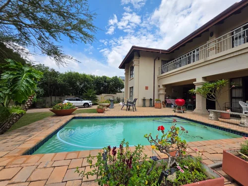 136 VINK-SE-NES, Featherbrooke Estate, Krugersdorp
