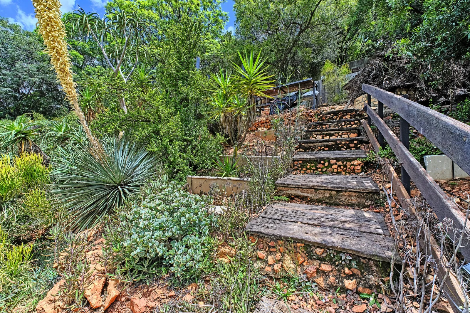 3 Bedroom Home with Fabulous Family Space and Spectacular Views